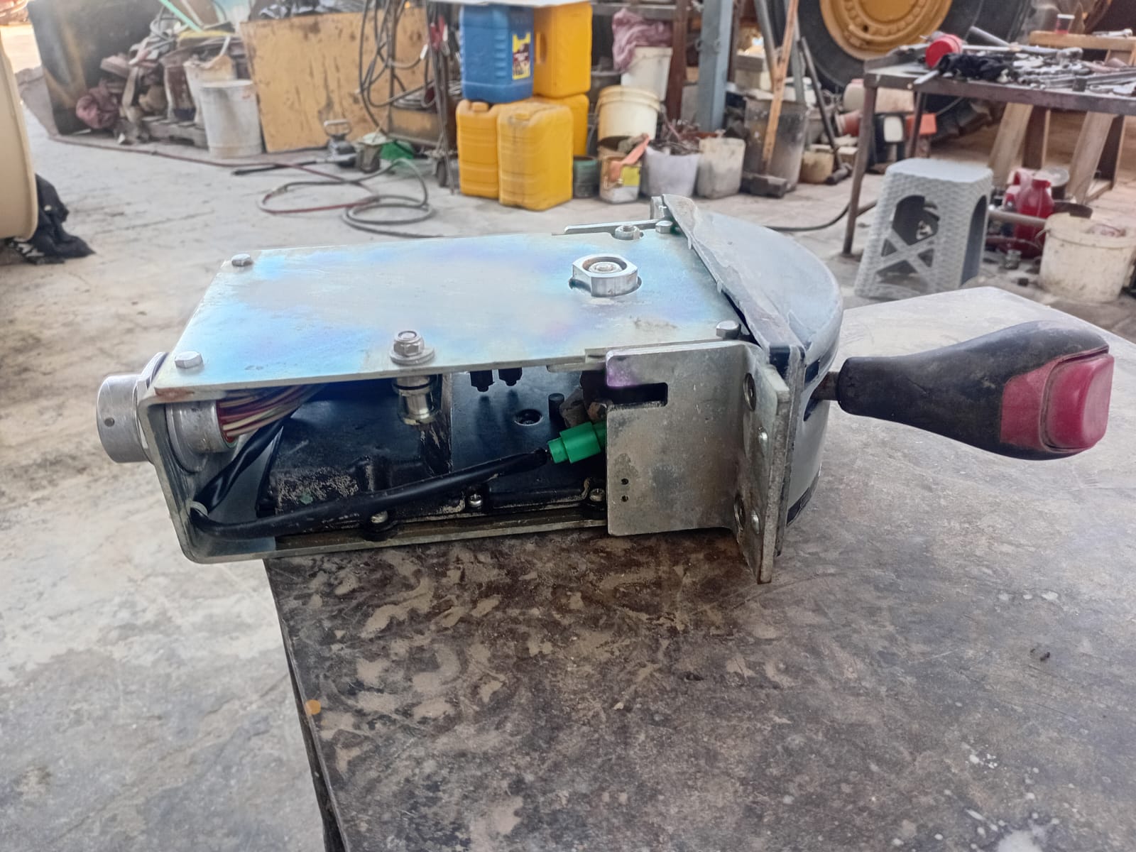 GD705-5 shifter